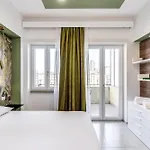National Square 4* Naples