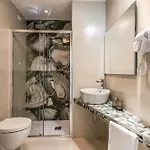 National Square Guest house 4*