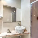 National Square 4*