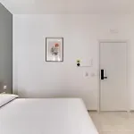 National Square Guest house 4*