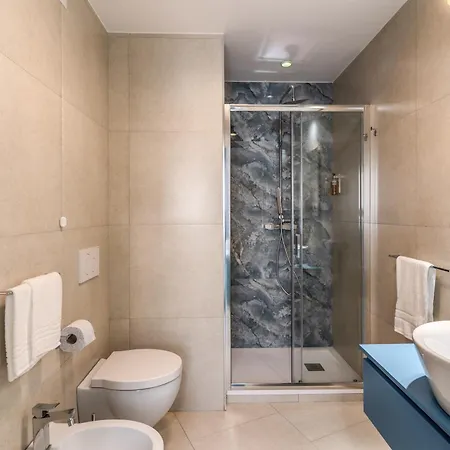 National Square Guest house *