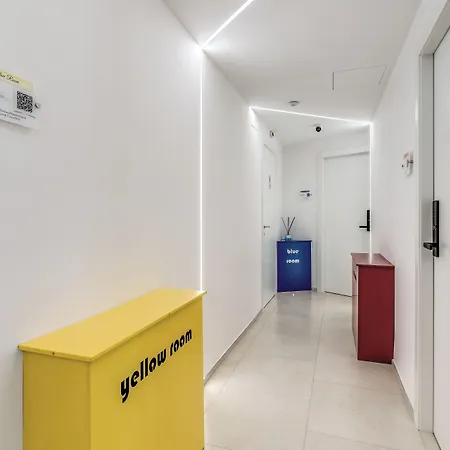 בית הארחה National Square 4*