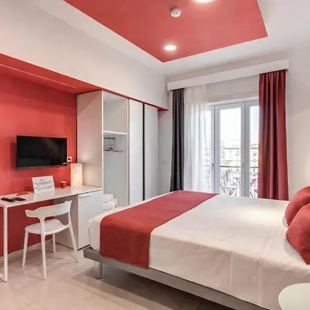 National Square 4*